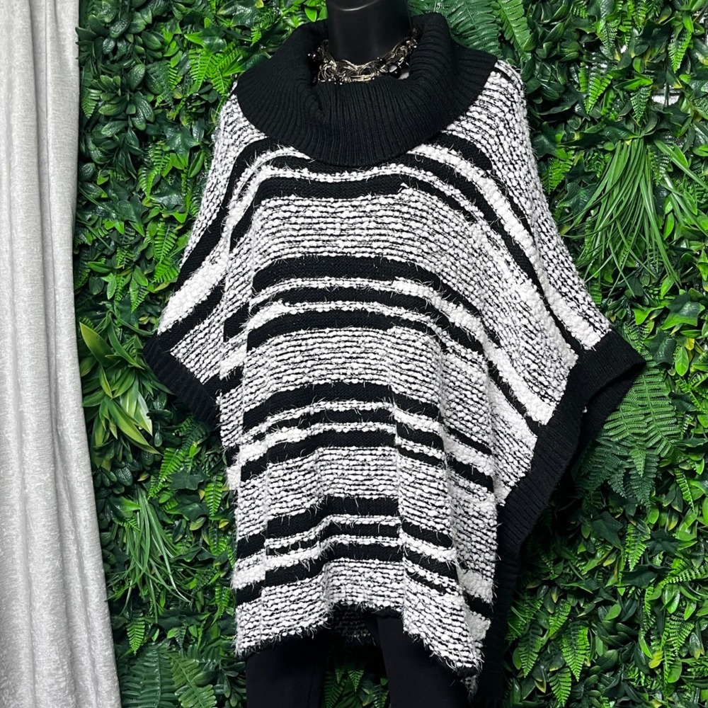 Calvin Klein Poncho‎ Small/ Medium Sweater Black White Striped Cowl Neck 3243